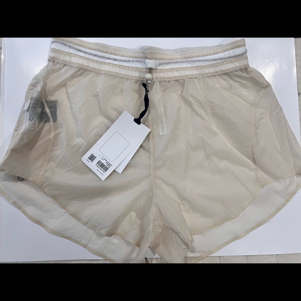 Lululemon Step out short - New with tags